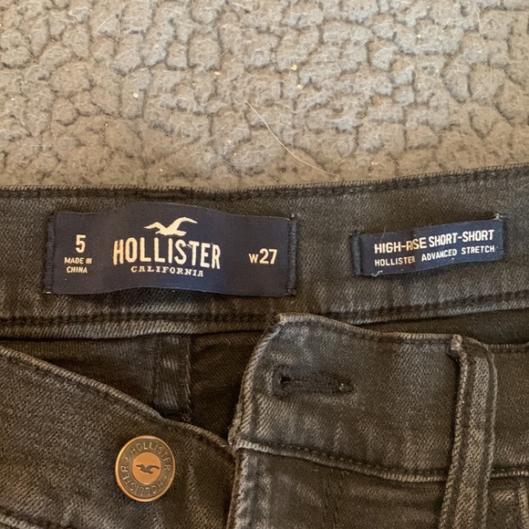 Hollister black jean shorts size 5/27 - Picture 3 of 5